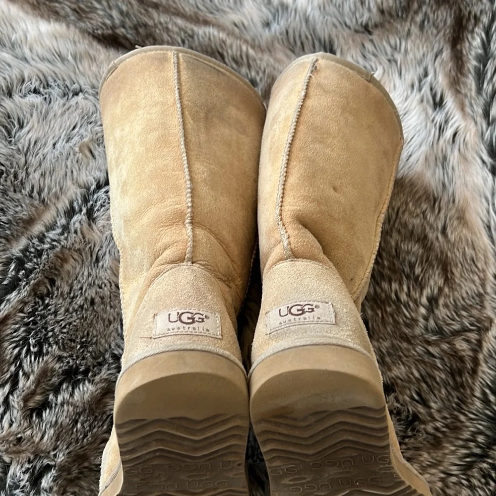 Ugg classic tall boot - Picture 10 of 14
